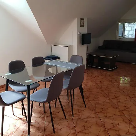 Boene Vendeghaz Es Borozo Apartament *