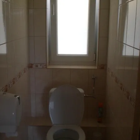 Boene Vendeghaz Es Borozo טוקאי